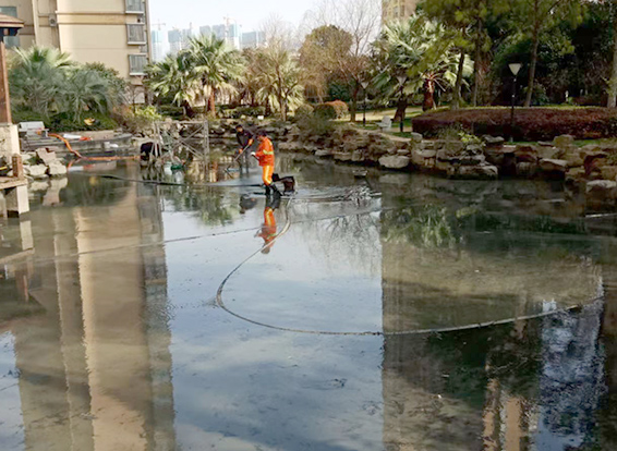 道真景观池淤泥清理